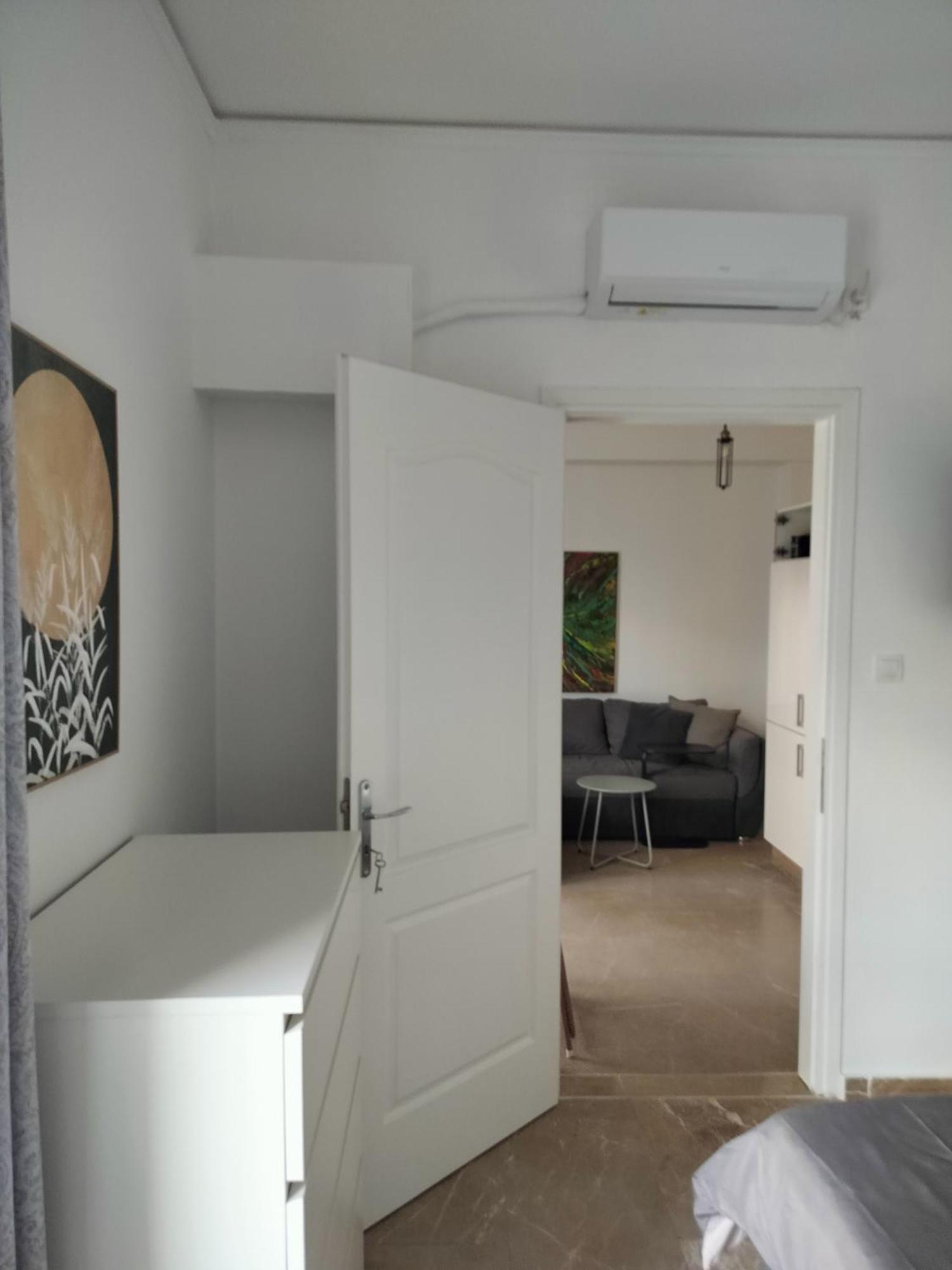 Cozy Central Flat In Pyrgos Near Olympia Bagian luar foto